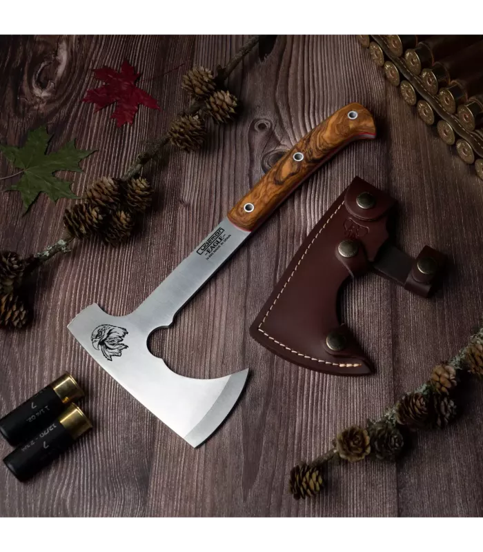 Eagle Axe, olive wood handle ⚔️