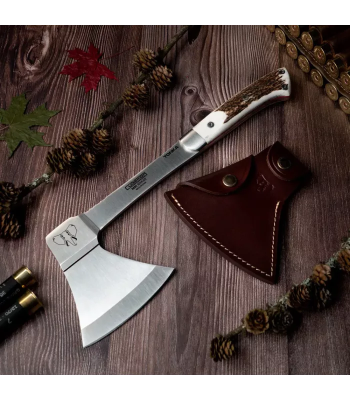 Hunting axe with deer antler handle ⚔️