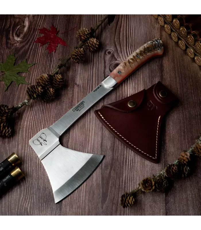 Machado de caça com cabo de osso ⚔️