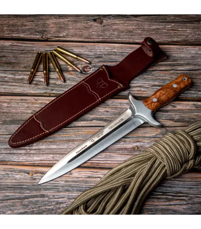 Cuchillo Montería de remate, mango olivo ⚔️