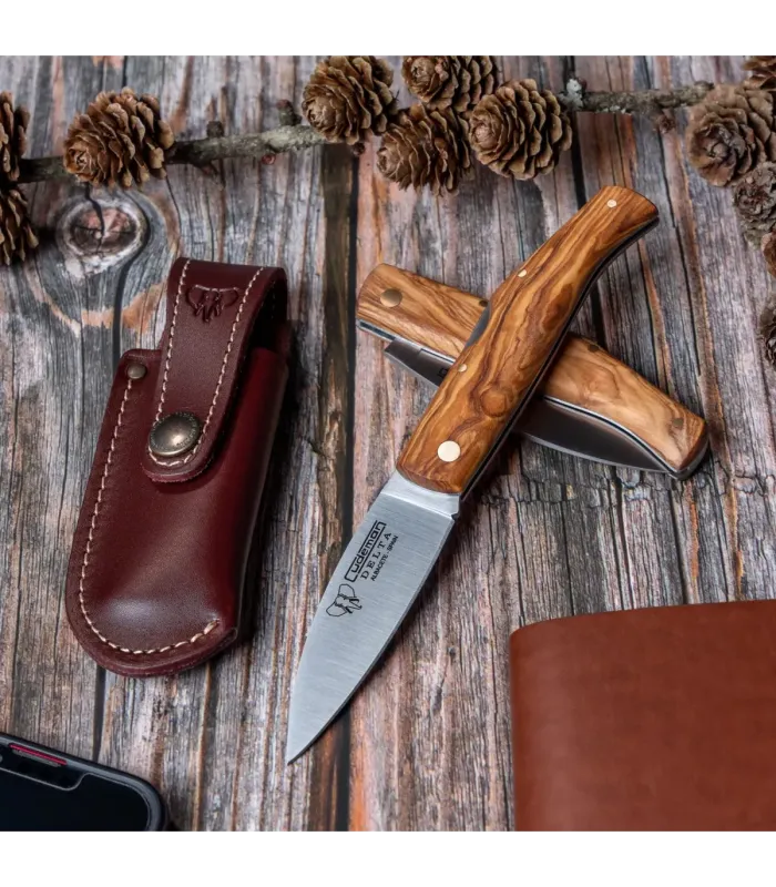 Couteau de chasse Delta, manche en olivier naturel satiné (avec étui) ⚔️