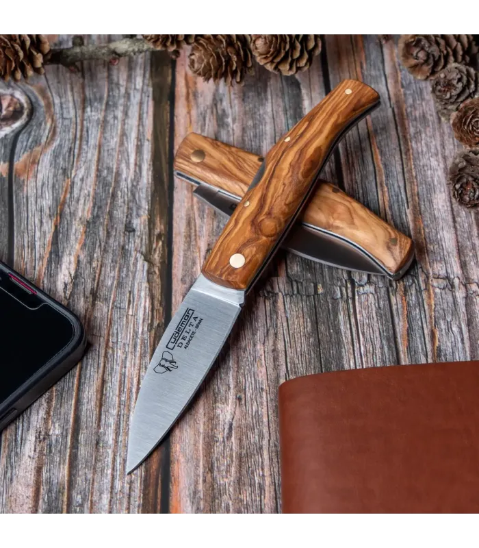 Navaja de caza Delta, mango olivo natural satinado ⚔️
