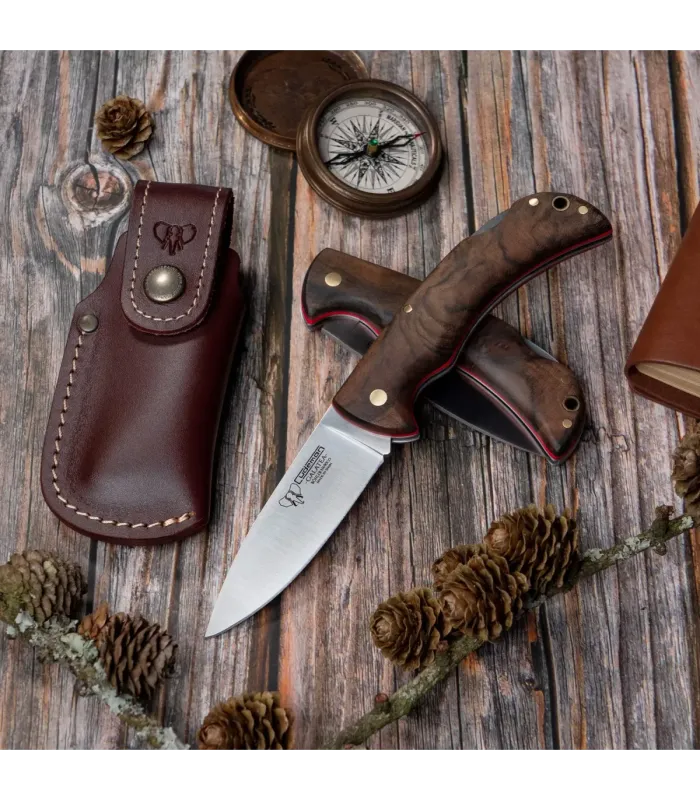 Galatea hunting knife, satin walnut handle ⚔️