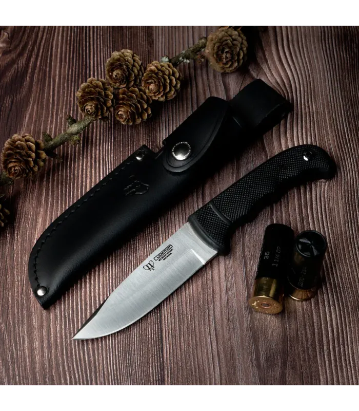 Couteau de chasse en caoutchouc noir de Cudeman ⚔️