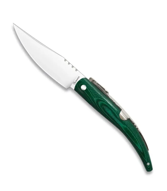 Wooden pocket knife with green stamina ⚔️