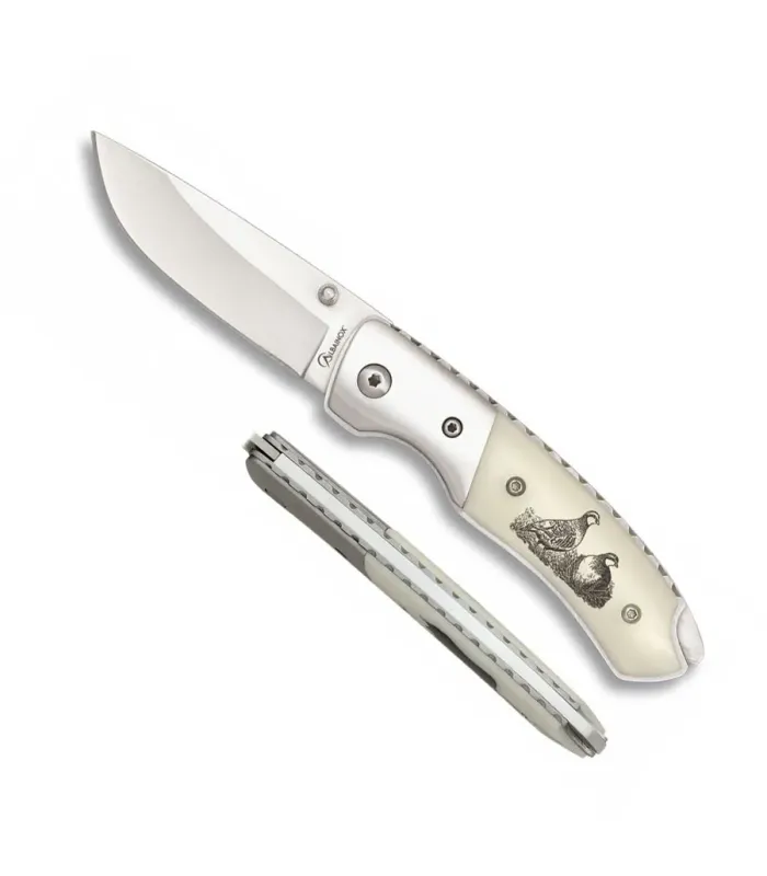 Deluxe Partridge Pocket Knife ⚔️