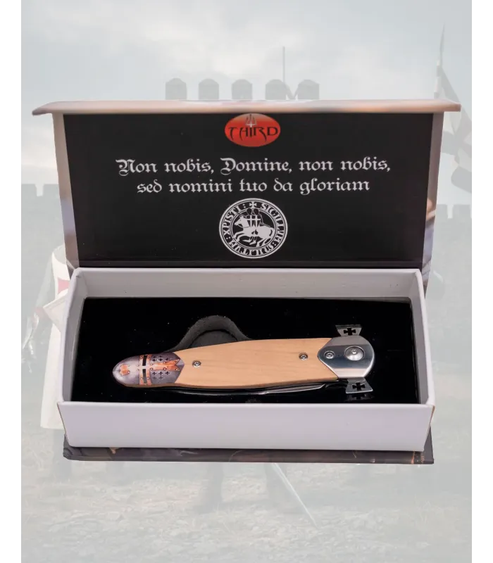 Third Templaria Kniv med Krydsejern ⚔️