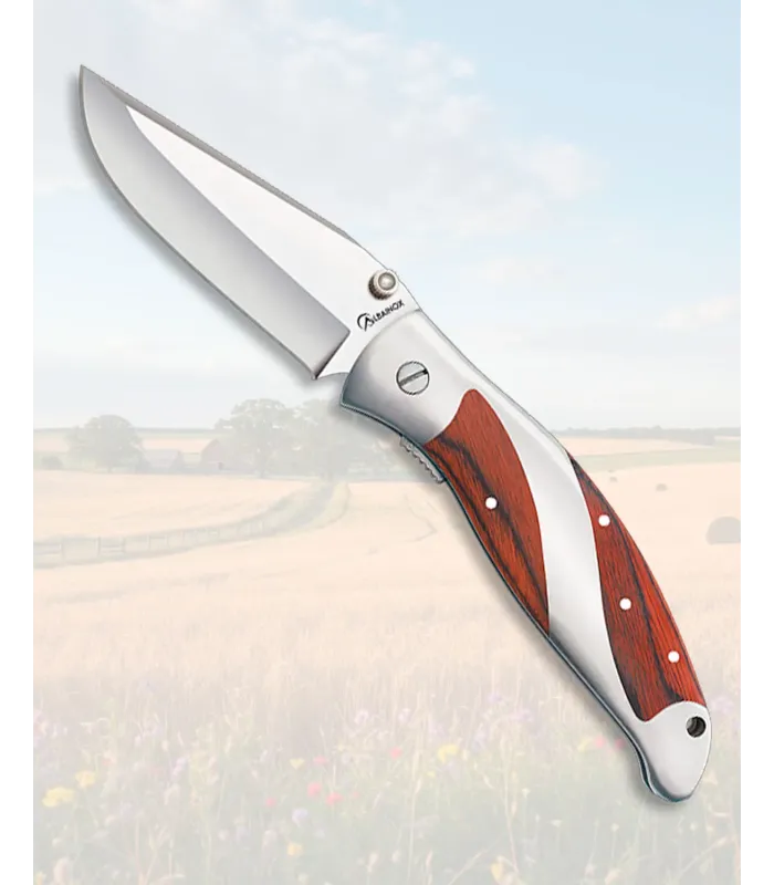 Albainox feltkniv med fantasihåndtag i træ ⚔️