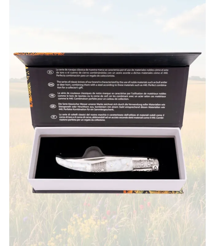 Pearl Silk Ratchet Knife 440 Steel with Case ⚔️