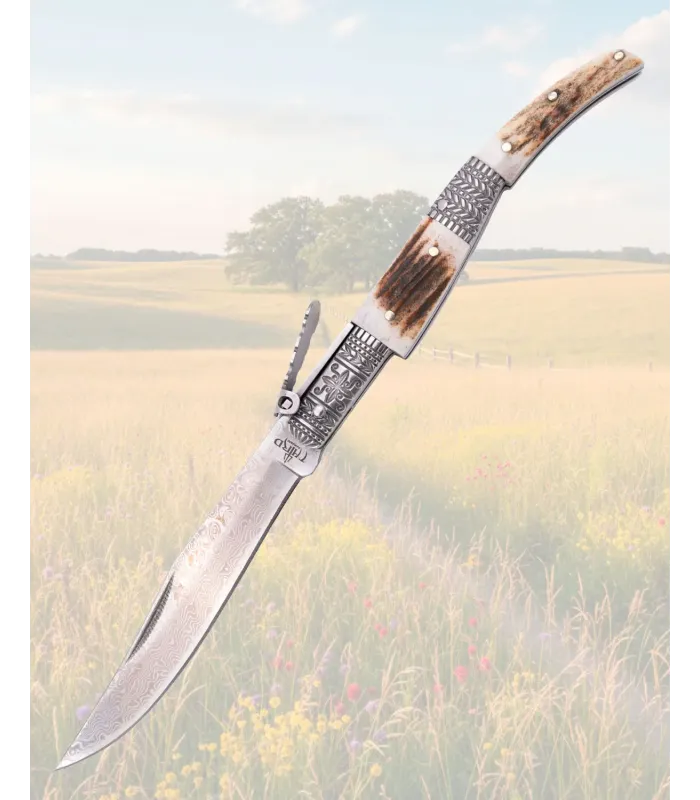 Third Ciervo Damasco Kniv, autentisk horn luksus ⚔️