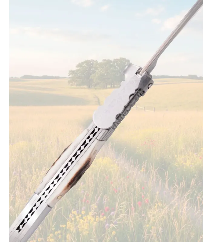 Third Ciervo Damasco Kniv, autentisk horn luksus ⚔️