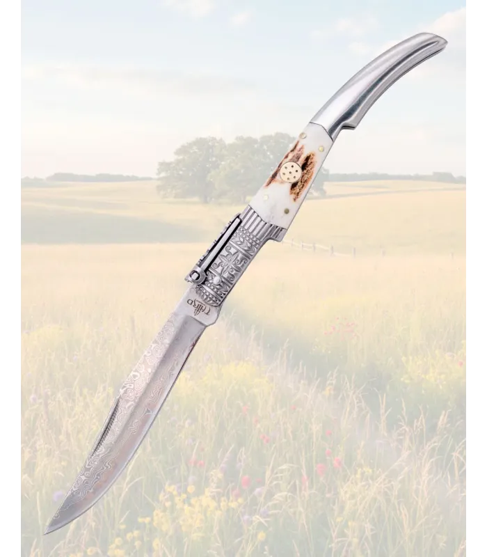 Håndlavet Damasquin kniv med Hjortehorn ⚔️