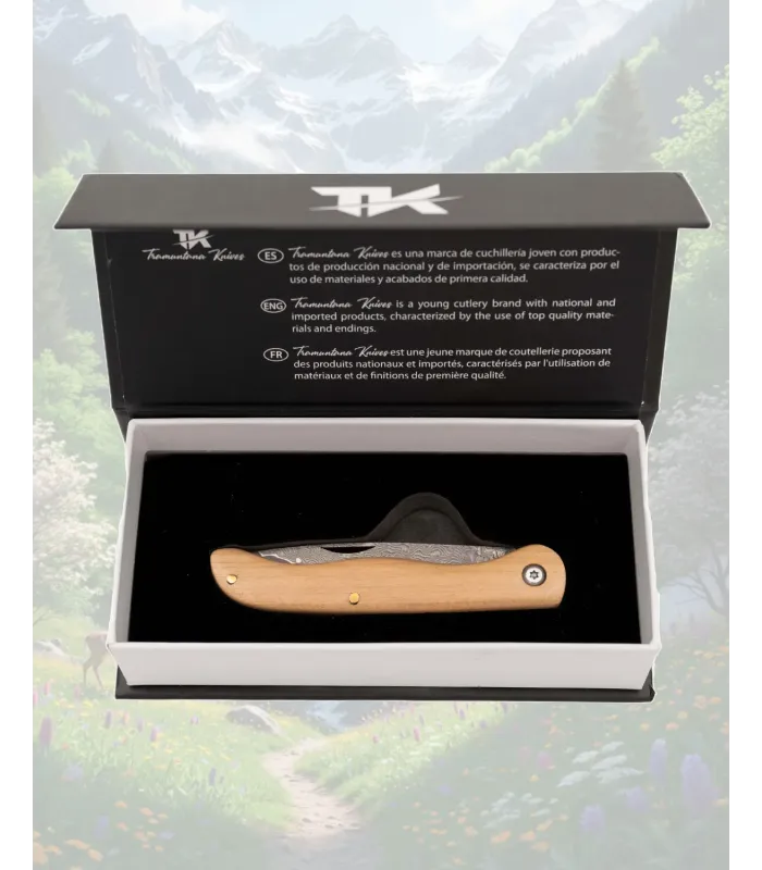 Faca Tramuntana Damasco VG10 67 camadas Madeira de Bordo ⚔️