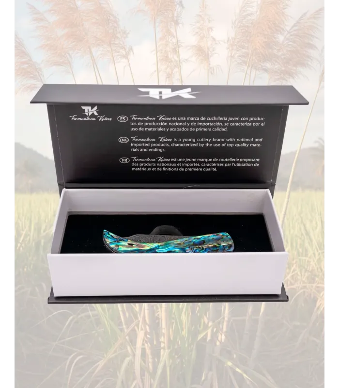 Couteau Rustique Tramuntana Knives avec manche en nacre et résine ⚔️