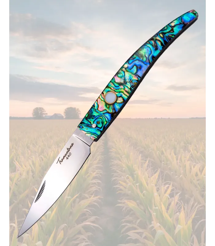 Navaja Punta Tramuntana Knives mango de abulón y acrílico