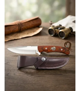 Faca de aventura marca Albainox, chapa Caza