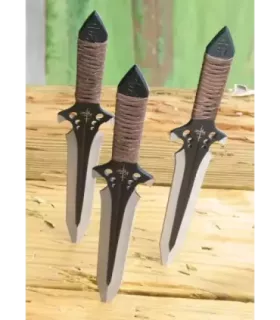 Satz mit 3 Wurfmessern Hellhawk (24,8 cm.) ⚔️