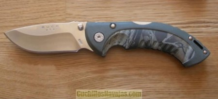Navaja de caza Folding Omni Hunter 450x205 - Tipi di coltelli a serramanico