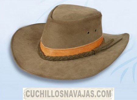 Sombrero de piel marrón